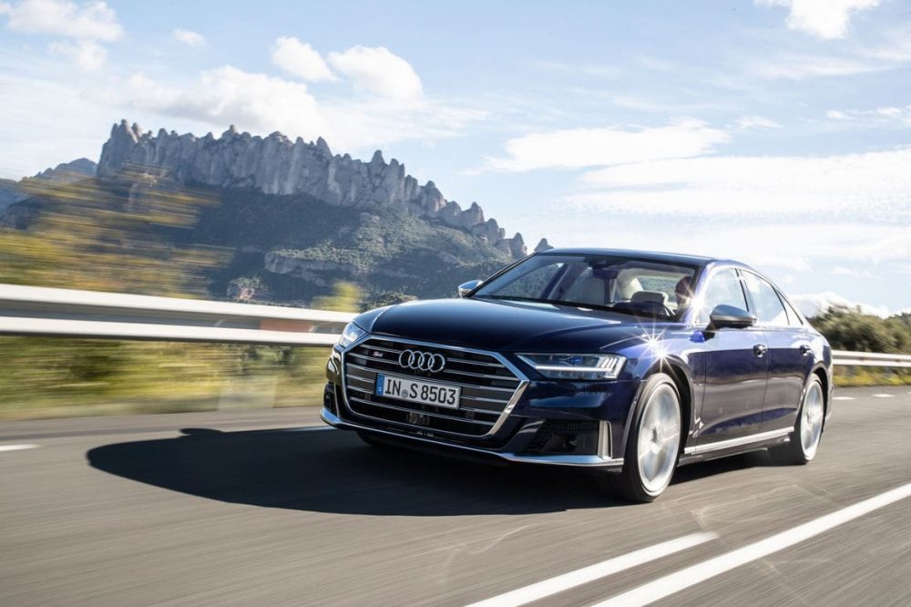 Audi S8 und seine schicke neue Front die den Look des sportlichen Audi S8 unterstreicht