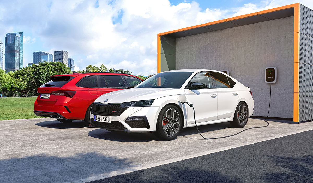 Skoda Octavia Rs Iv 2020 Sportlicher Plug In Hybrid Mivodo