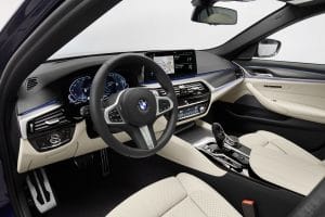 bmw-5er-facelift-interieur-2020