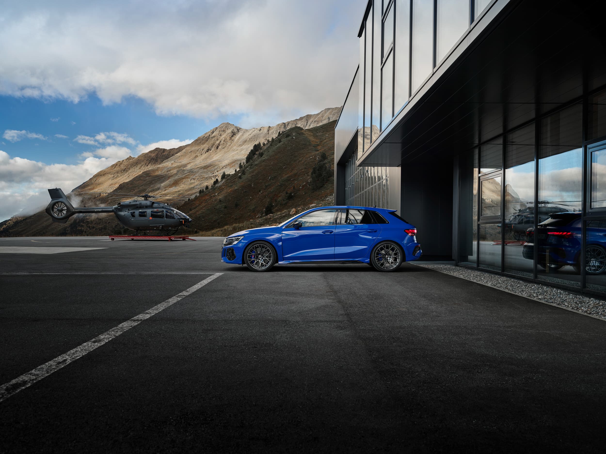 Audi RS3 Performance Edition fährt bis zu 300 km/h schnell - Mivodo