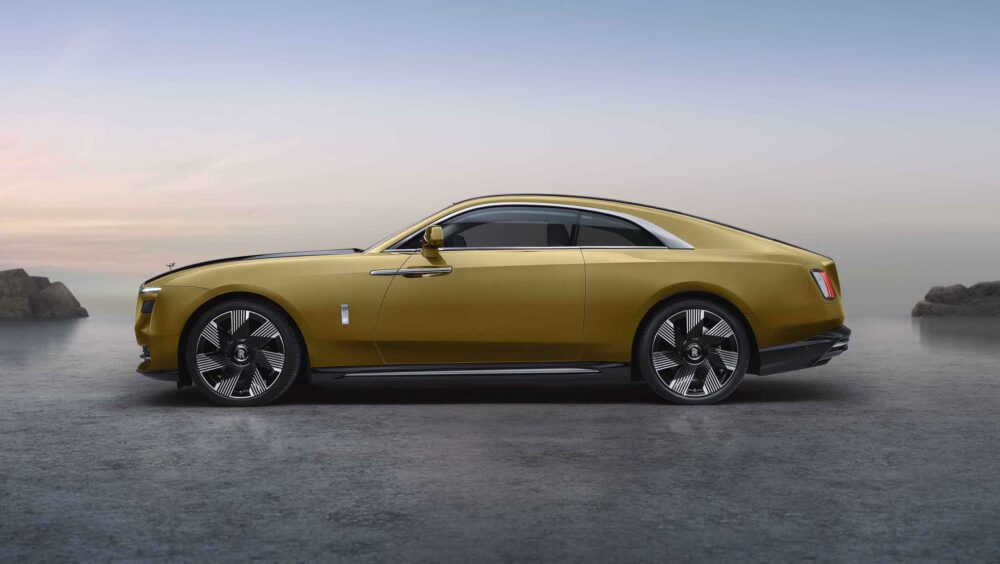 rolls royce spectre coupe 2023 ev 5
