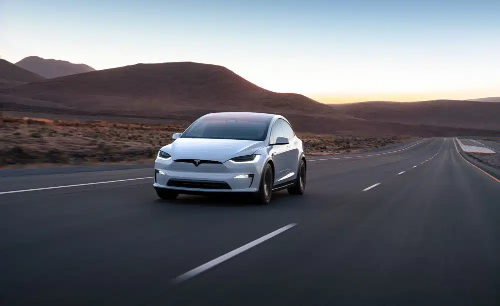 tesla model x 01