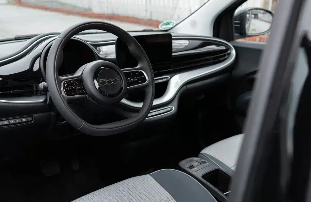 fiat 500 interior 02