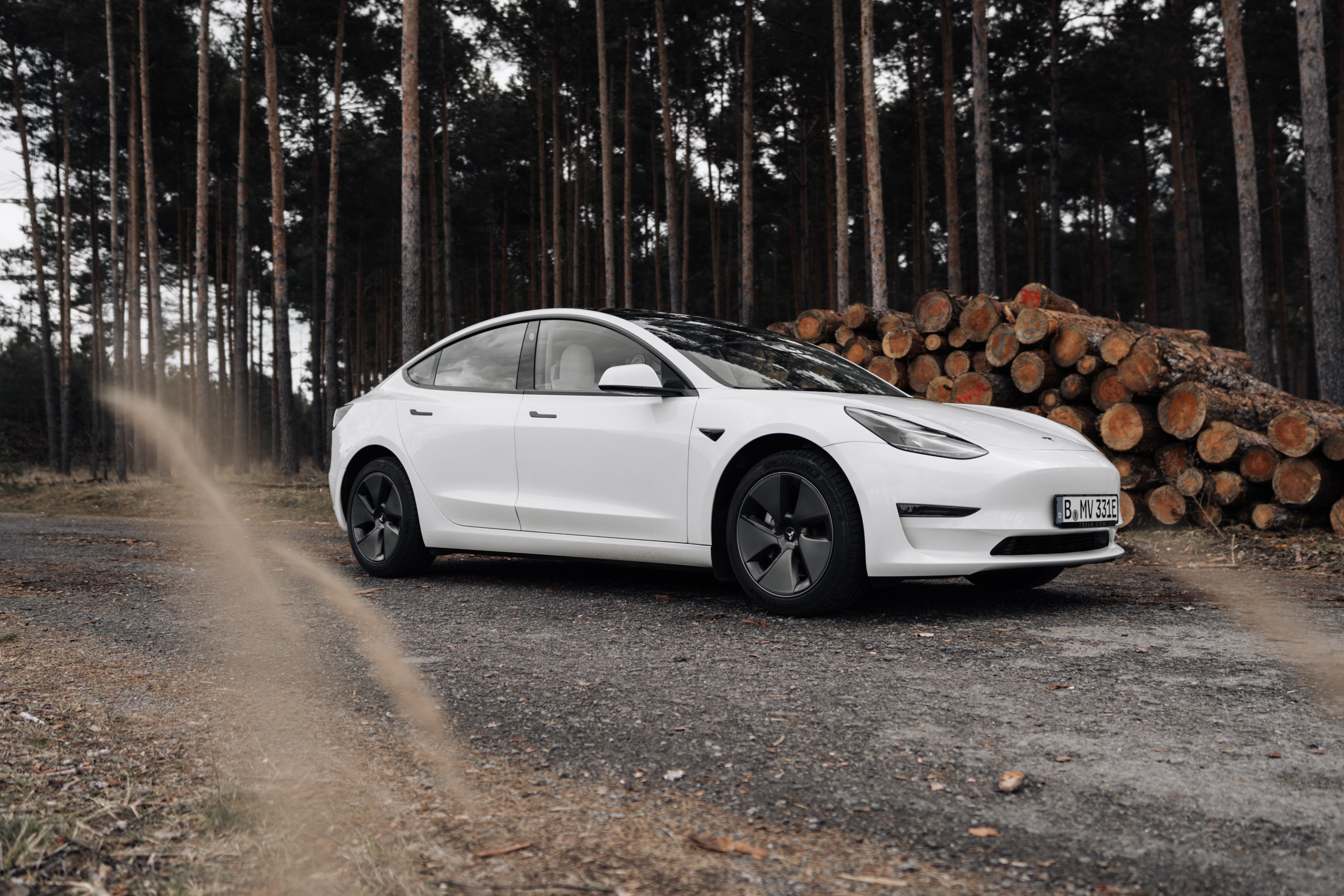 Tesla Model 3 Long Range im Test bei minus 14 Grad: So gut ist das Facelift  - EFAHRER.com