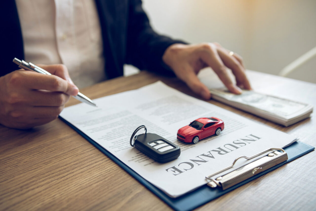 Versicherung beim Leasing So versicherst du dein Leasingfahrzeug richtig Mivodo