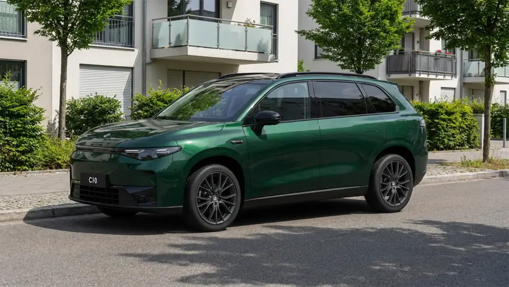 Leapmotor C10 am Straßenrand