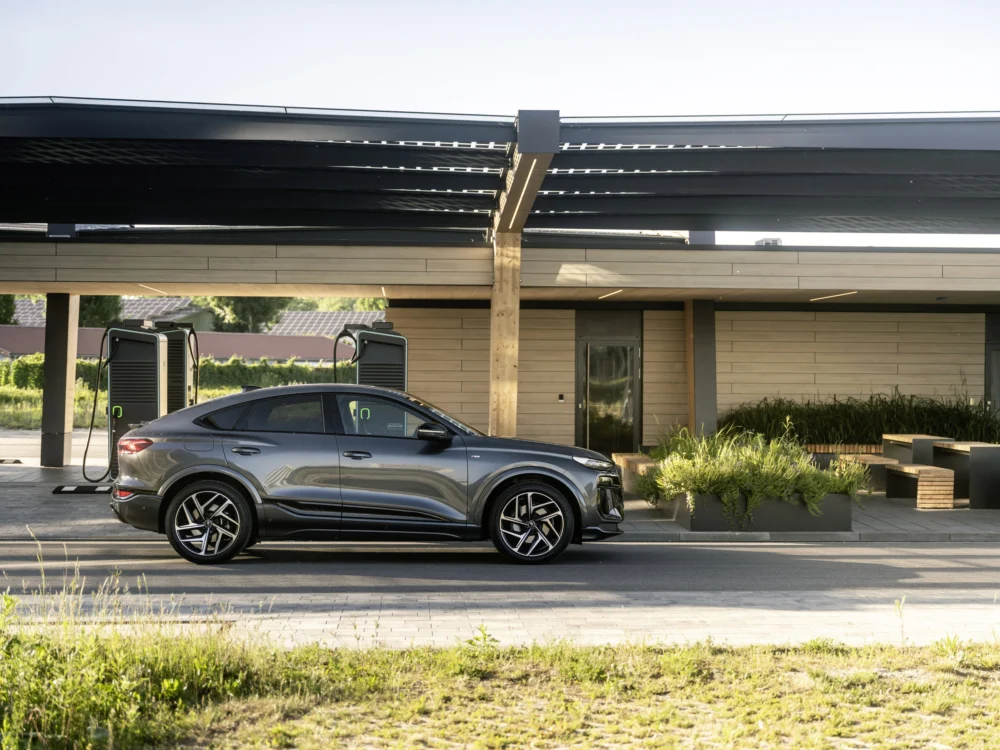 Audi Q6 E Tron Sportback Suv Coupe 4