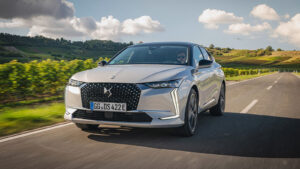 DS Automobiles DS 4 Vehicle Model