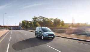 Ford Transit Courier Kastenwagen (J*2) Vehicle Model