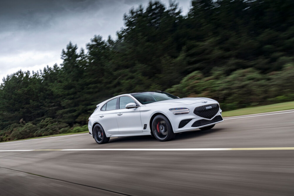 genesis g70 shooting brake 11
