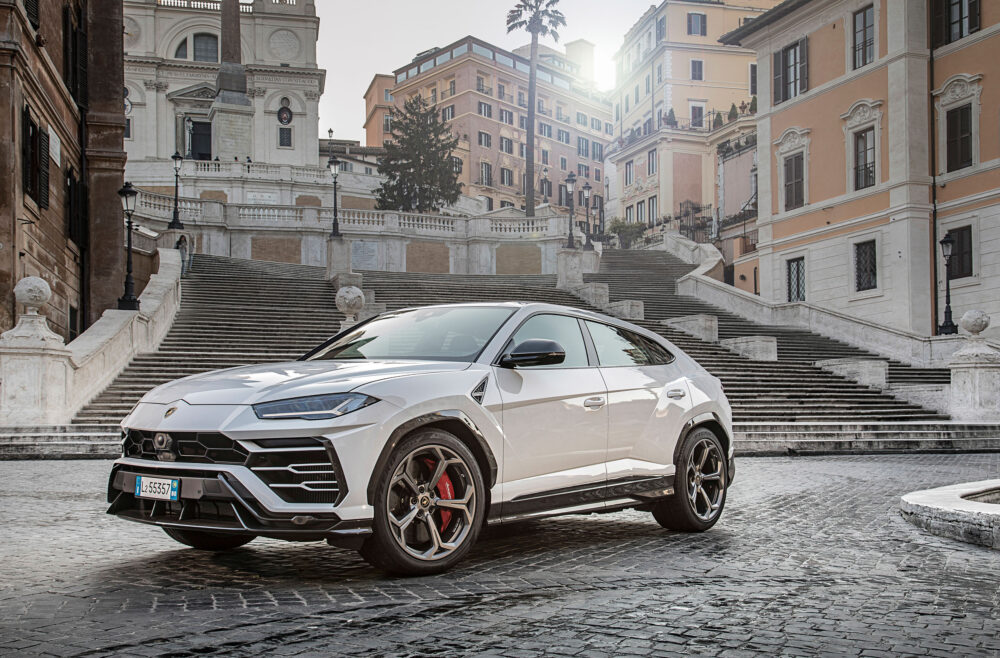 lamborghini urus 04