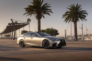 Lexus LS Bilder