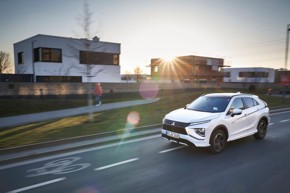 mitsubishi eclipse cross 01