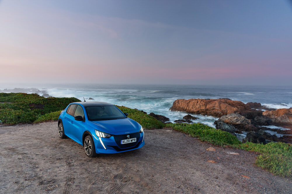 peugeot 208 03