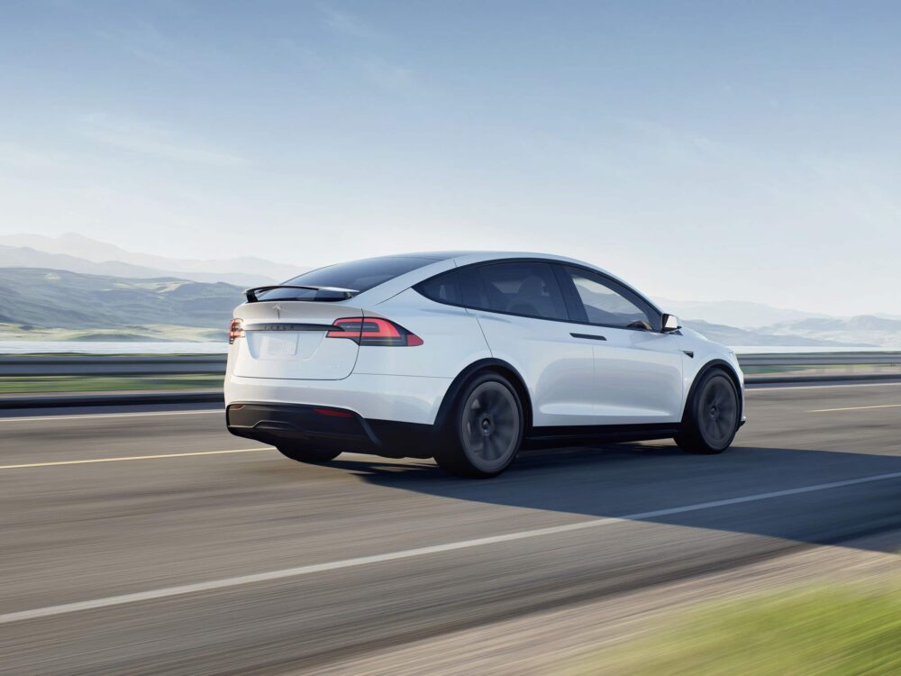 tesla model x 05