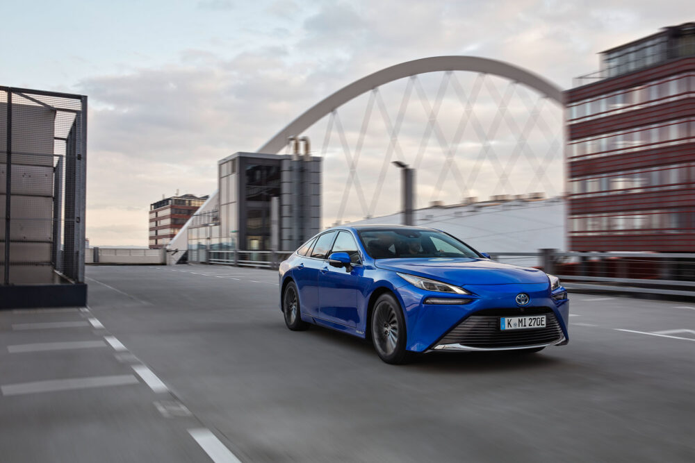 toyota mirai 04